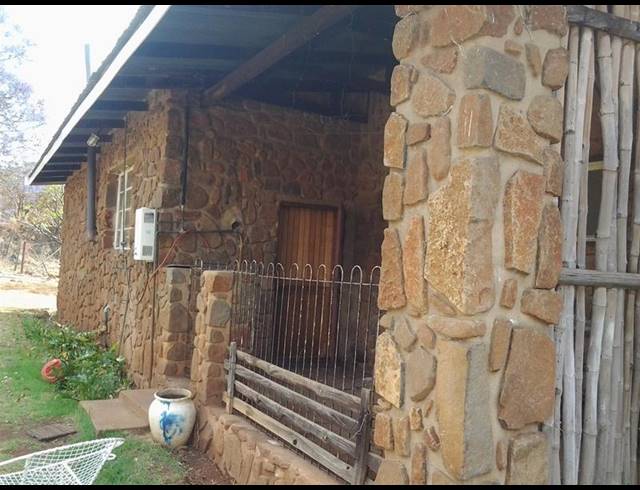 FARM FOR SALE IN ROOSSENEKAL AH